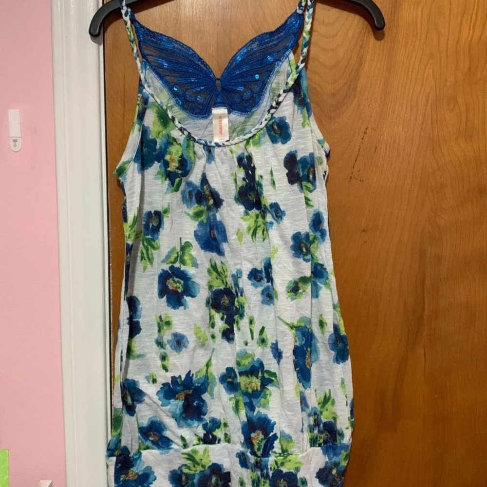 no boundaries floral tank top w/ sequin butterfly back